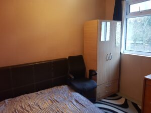 Ofer camera Singal in Harrow £400 lunar toate bilurile sint incluse